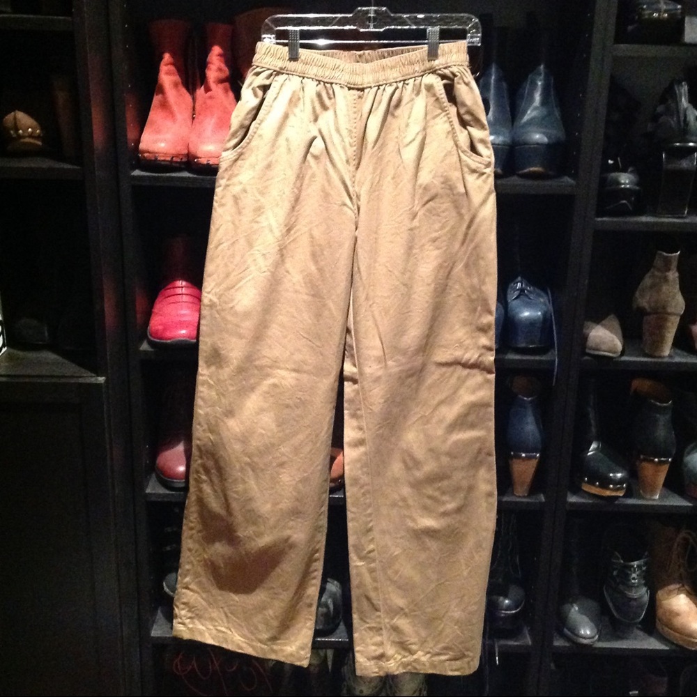 Tall khaki twill pants with pockets!